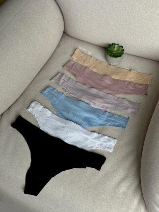 Безшовні стрінги в рубчик (0957)