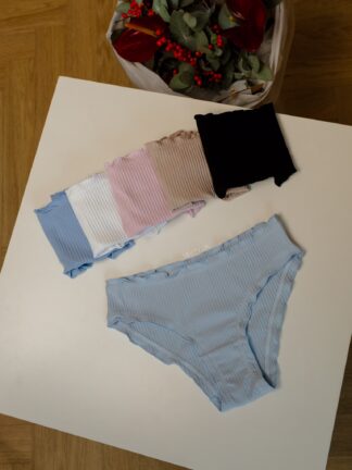 Сліпи з рюшами (1572)